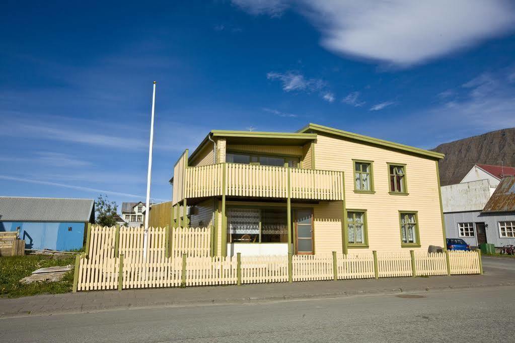 Guesthouse Gamla Ísafjörður Exteriér fotografie